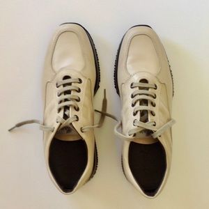 Hogan Leather Ivory Sport Shoe.